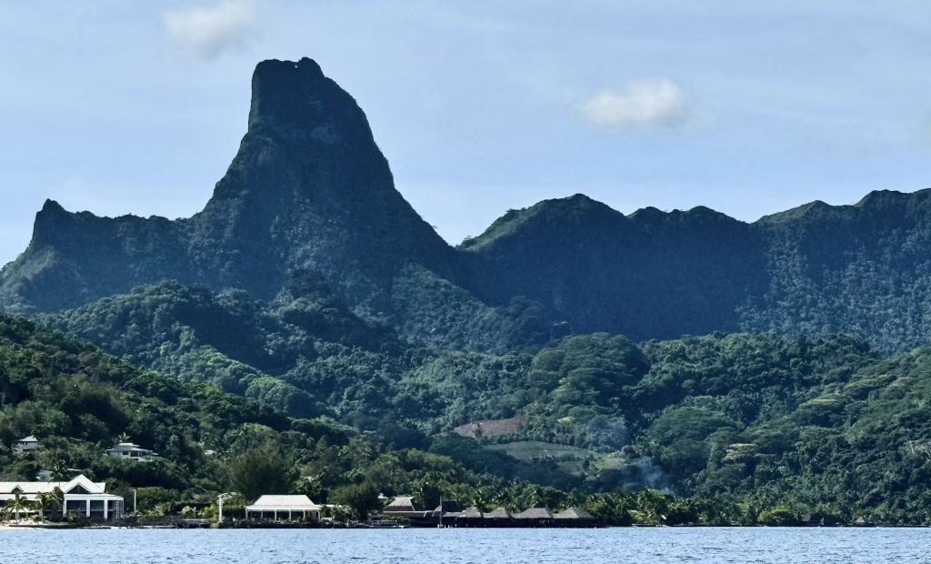The majestic Mount Mouaputa, Moorea